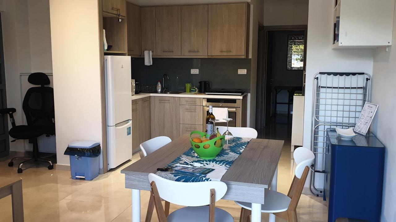Connie'S Beach House コス・タウン エクステリア 写真